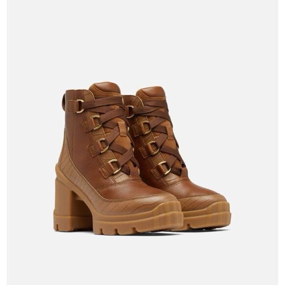 Sorel CARIBOU™ X WOMEN'S LACE HEEL BOOT - Picture 1 of 12